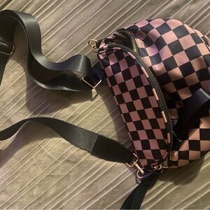 Chic Checkered Crossbody Bag in Pink and Black